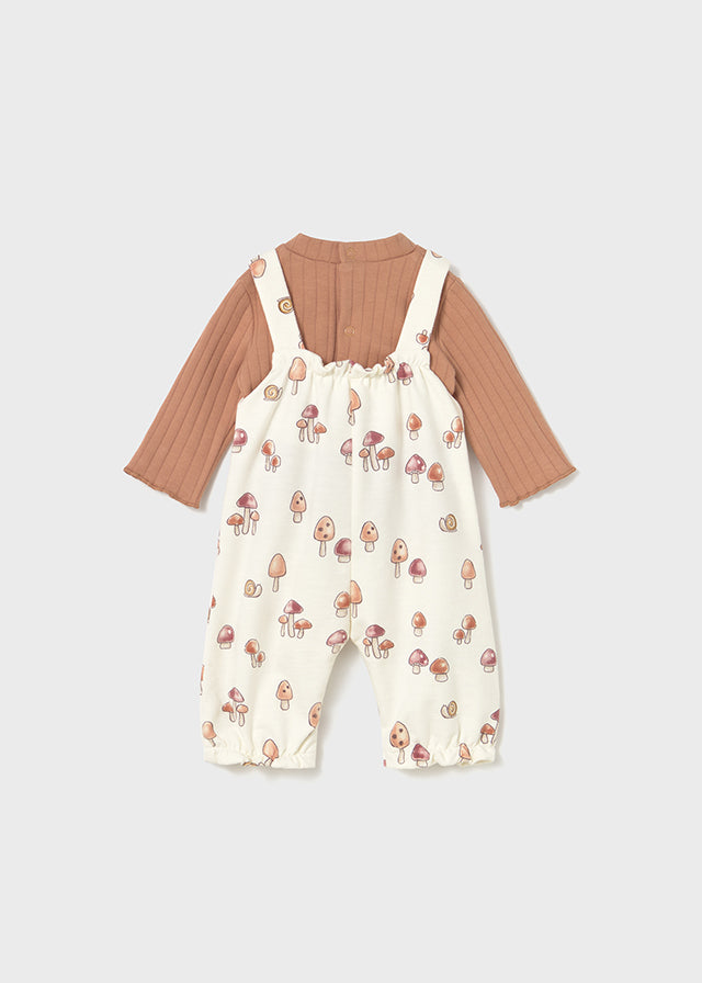 Ensemble de salopette avec t-shirt à imprimé de champignons