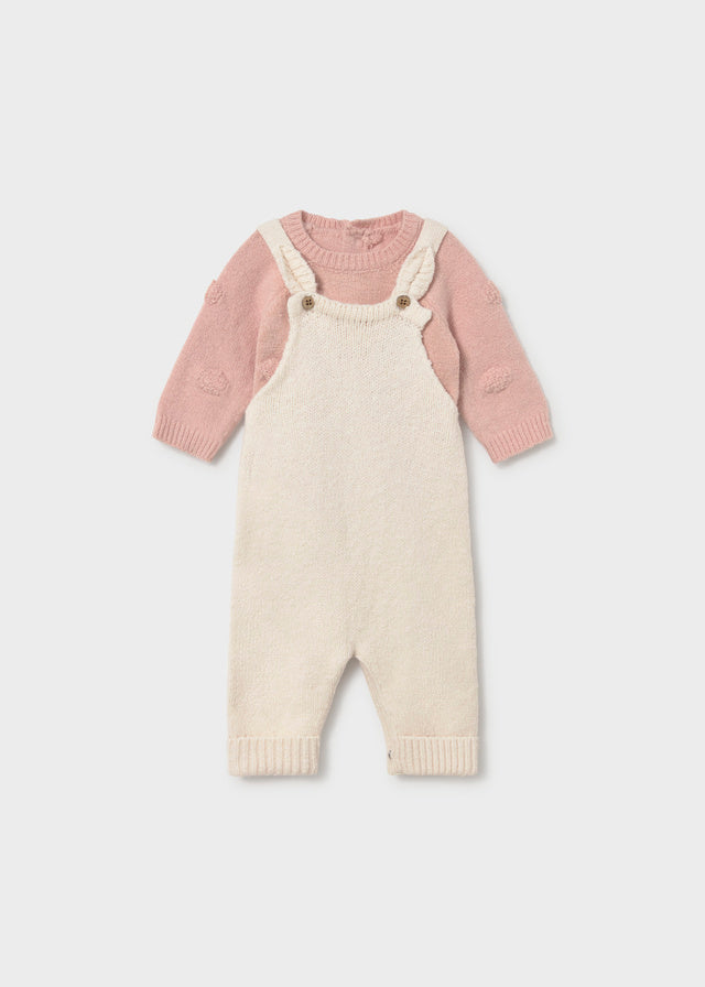 Ensemble salopette et chandail en tricot