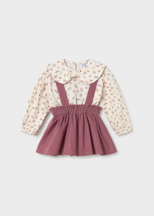 Ensemble deux pièces (blouse avec jupe à bretelles)