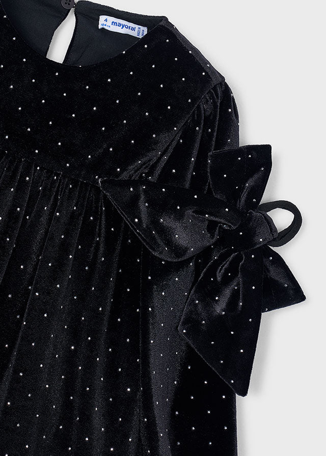 Robe en velours noir avec boucle