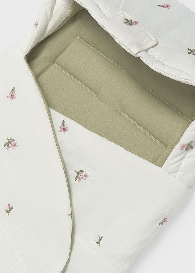 Chancelière avec fleurs brodées - Écru & Blush