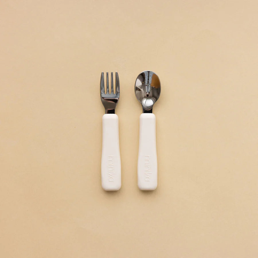 Ensemble de petits ustensiles (cuillère et fourchette)