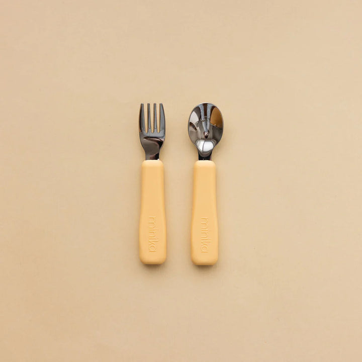 Ensemble de petits ustensiles (cuillère et fourchette)