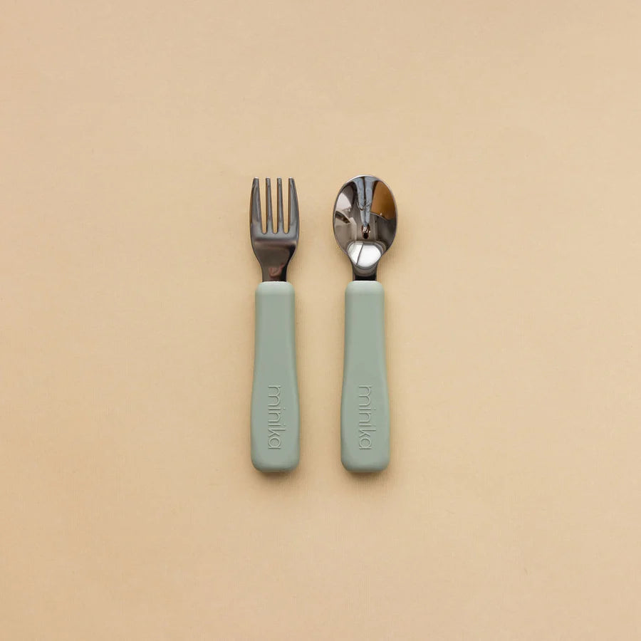 Ensemble de petits ustensiles (cuillère et fourchette)