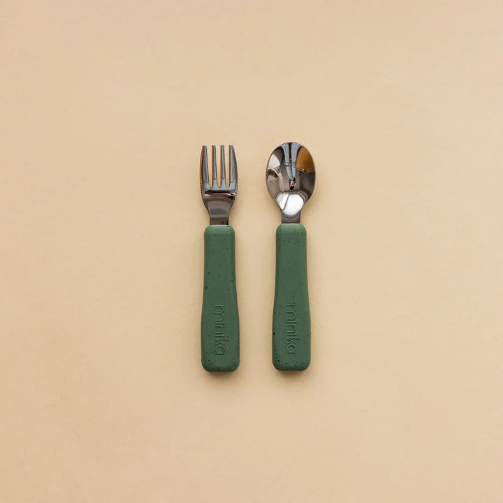 Ensemble de petits ustensiles (cuillère et fourchette)