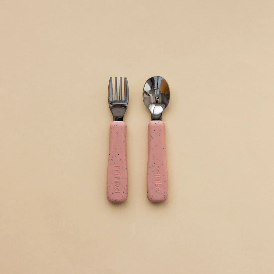 Ensemble de petits ustensiles (cuillère et fourchette)