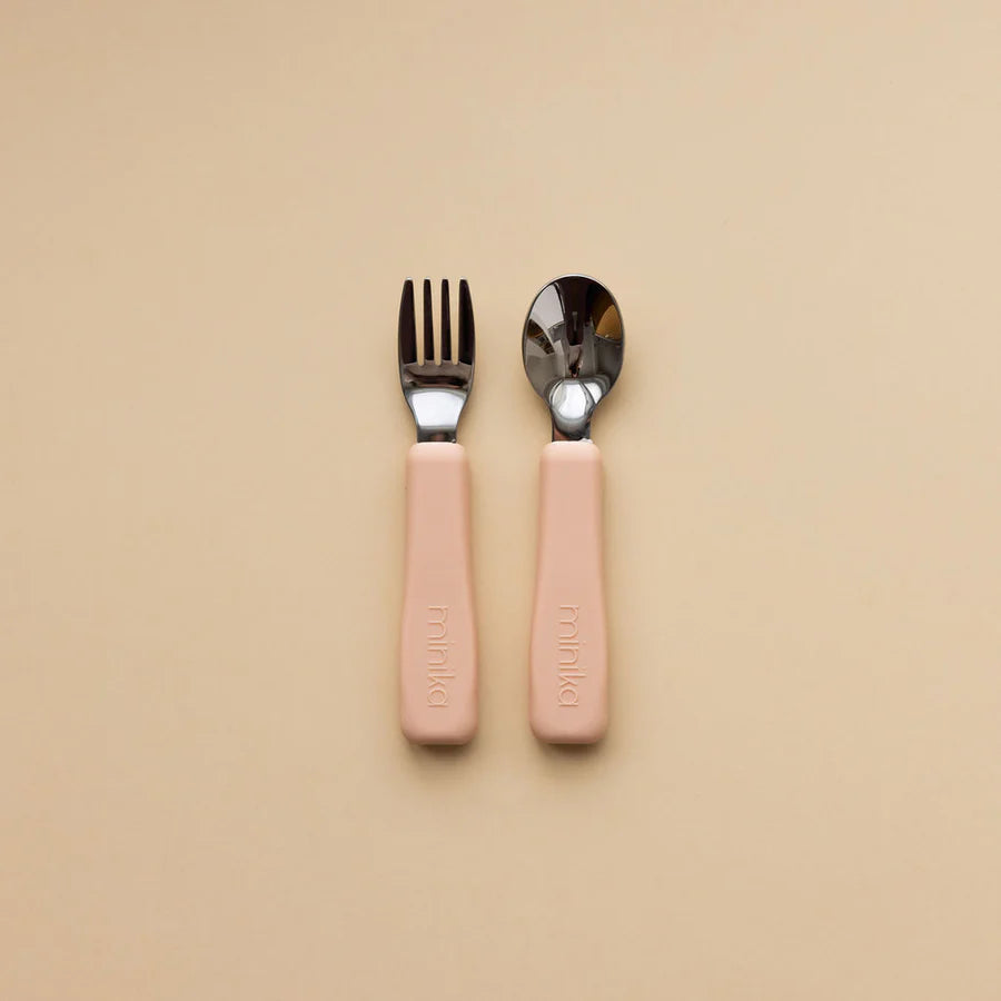 Ensemble de petits ustensiles (cuillère et fourchette)