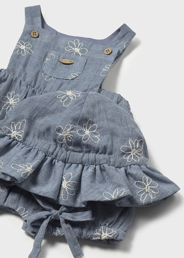 Barboteuse en chambray avec fleurs brodées + chapeau