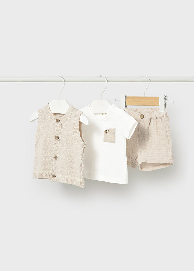 3-piece set (shorts, sweater and vest) with a linen effect
