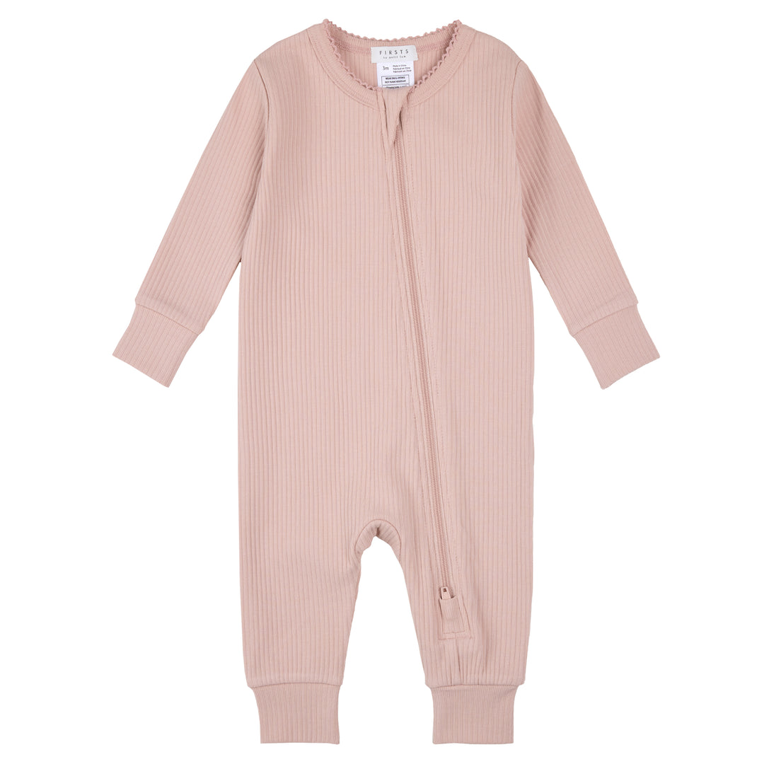 Pyjama une pièce en tricot côtelé avec bords festonnés