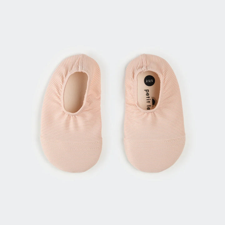 Pink ribbed water shoes