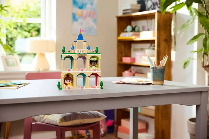 Castle with Princesses Belle and Tiana #43291