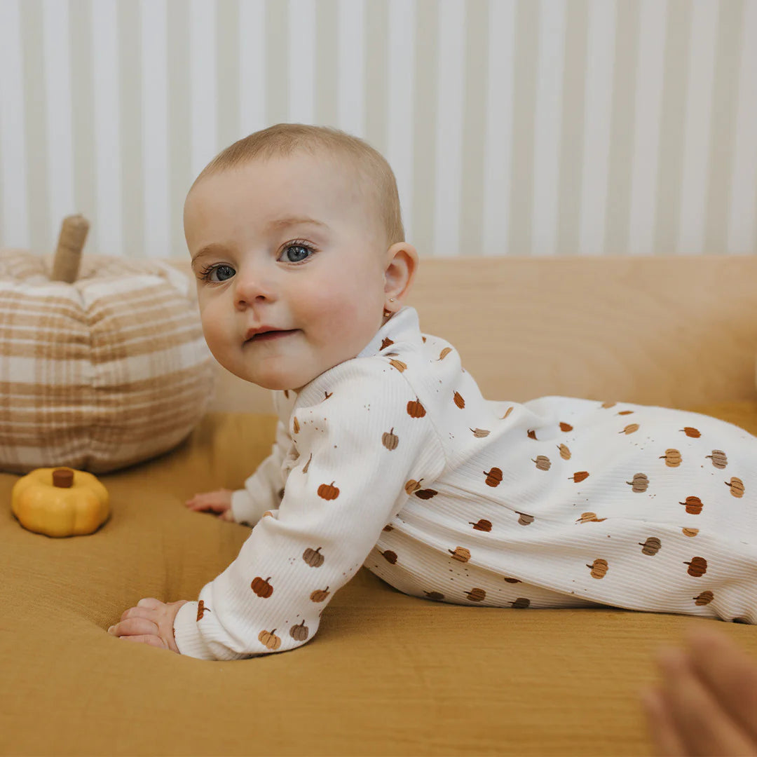Pyjama une pièce en tricot côtelé Citrouilles