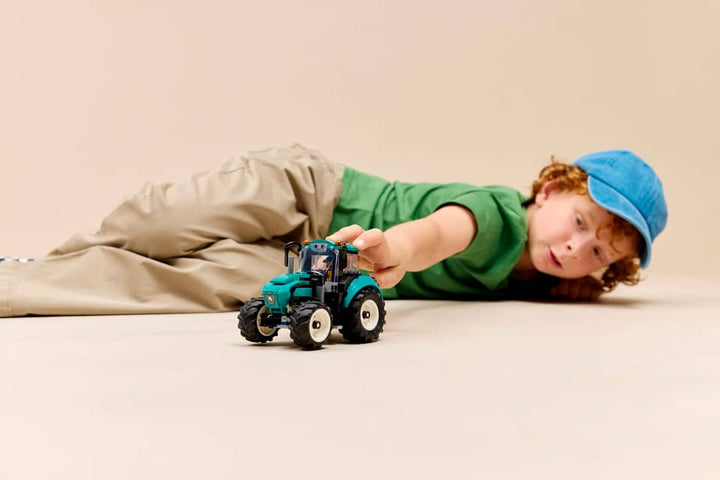 City - The tractor #60498