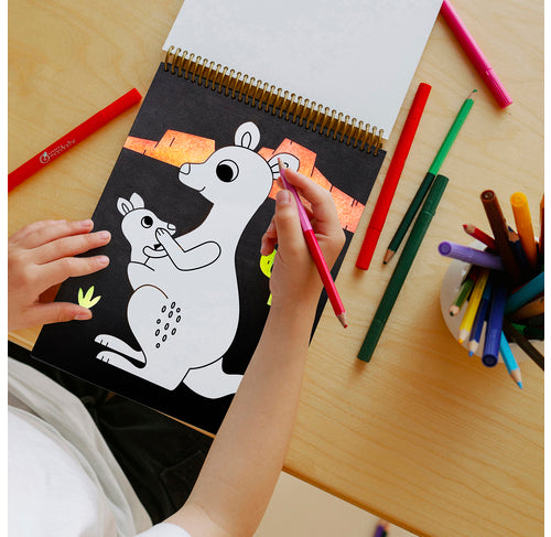 Cahier de coloriages Graffy black Animaux du monde