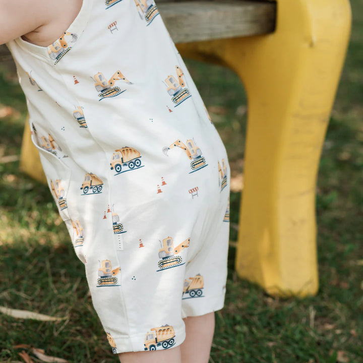 Romper sans manche à imprimé de camion d'excavation