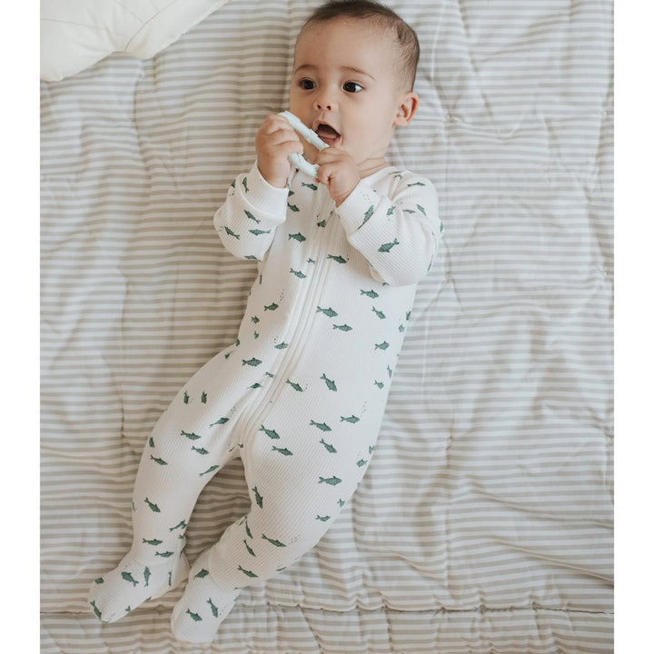 Pyjama une pièce en tricot côtelé à imprimé de petits poissons