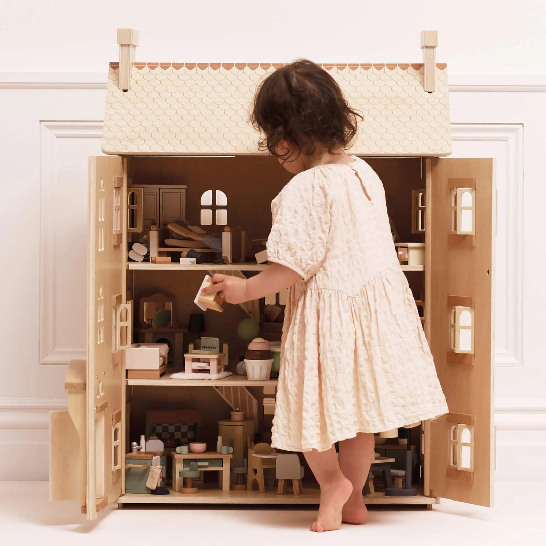 Grande maison de poupée en bois naturel (non meublée)