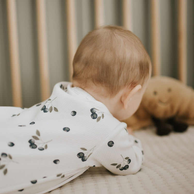 Pyjama une pièce en tricot côtelé à imprimé de bleuets