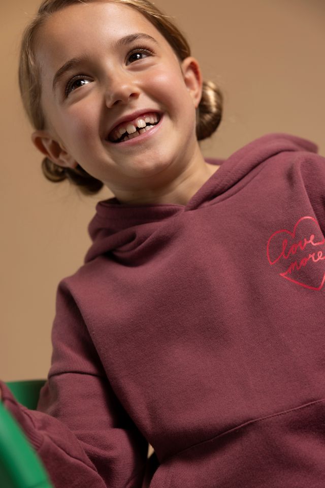Sweat à capuchon Love More