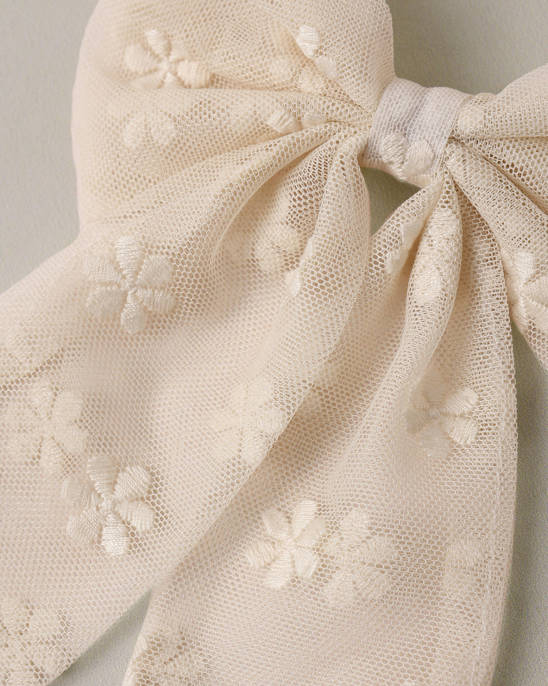 Boucle Everly - Embroidered Daisy