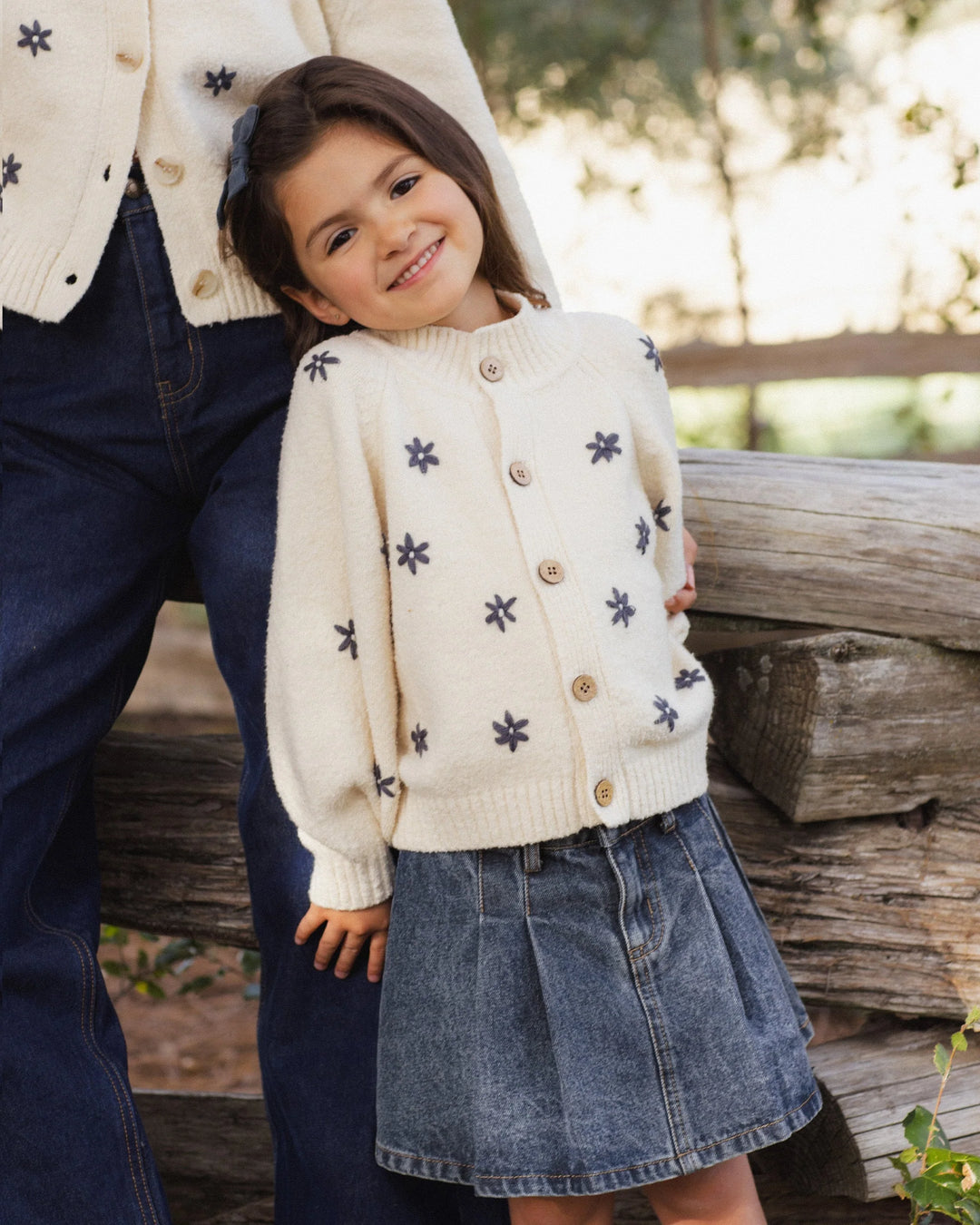 Cardigan Tulip - Midnight Daisies