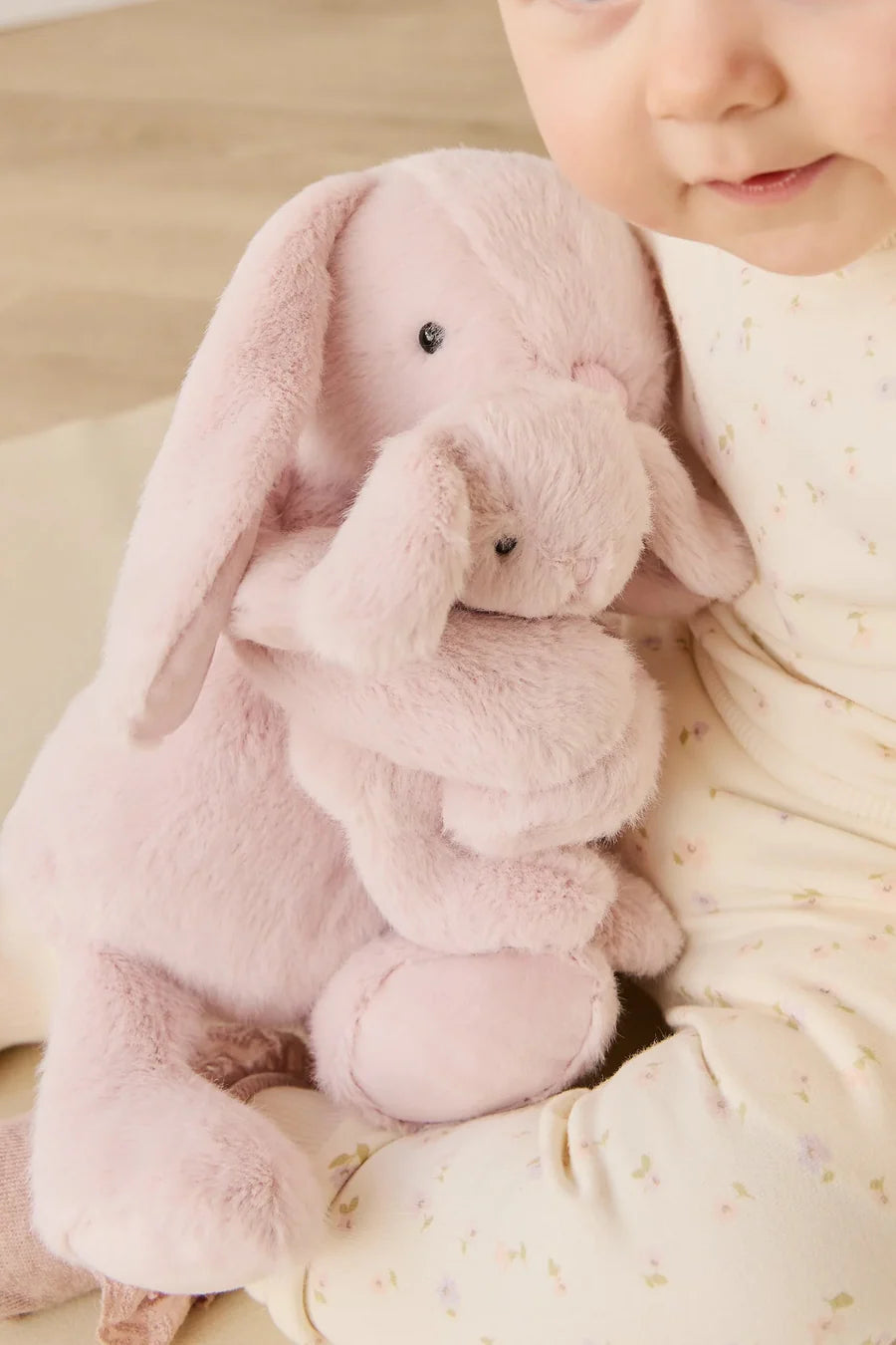 Peluche - Frankie le lapin câlin et son bébé - Blossom