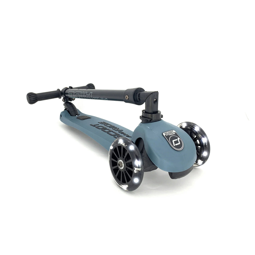 Highwaykick 3 LED Ash Scooter