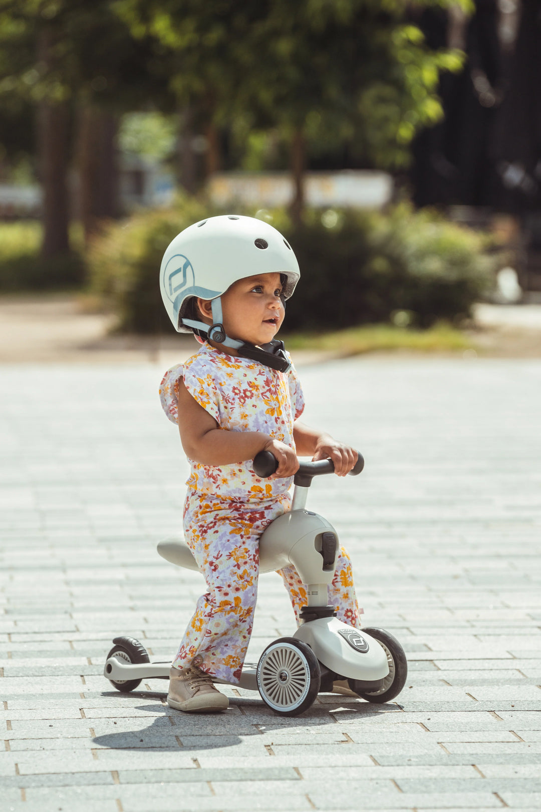 Casque Scoot and Ride