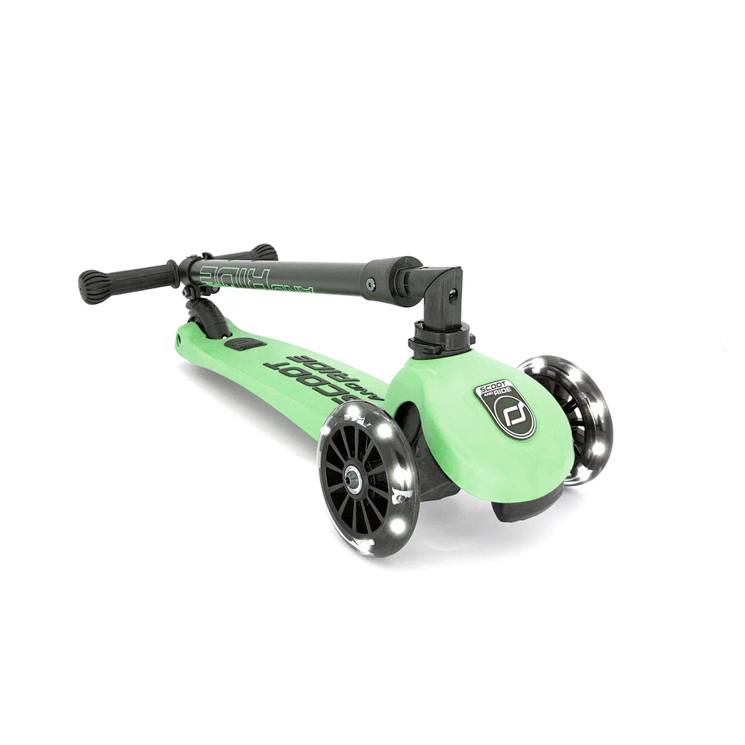 Highwaykick 3 LED Ash Scooter