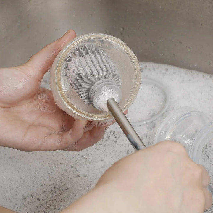 Brosse de nettoyage en silicone à double embout – Gris Sueva