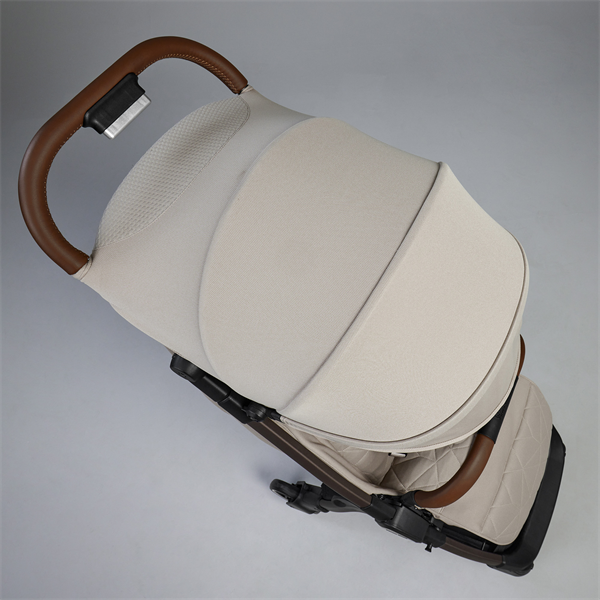 Poussette compacte Clic