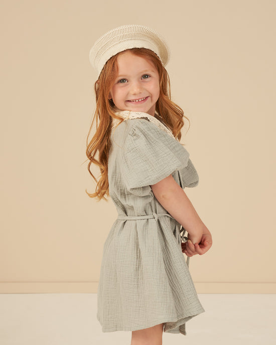 Robe Olive Seafoam  6-7 ans